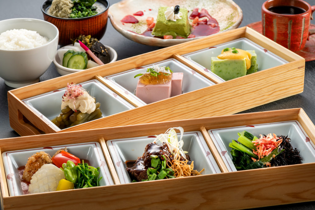 土房3月旬彩弁当